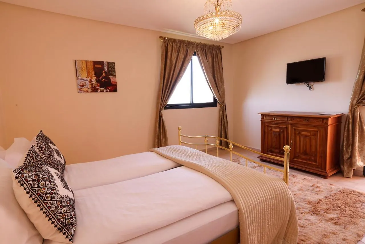 Hotel Tiguemine Sarah à Douar Akkara 2*,