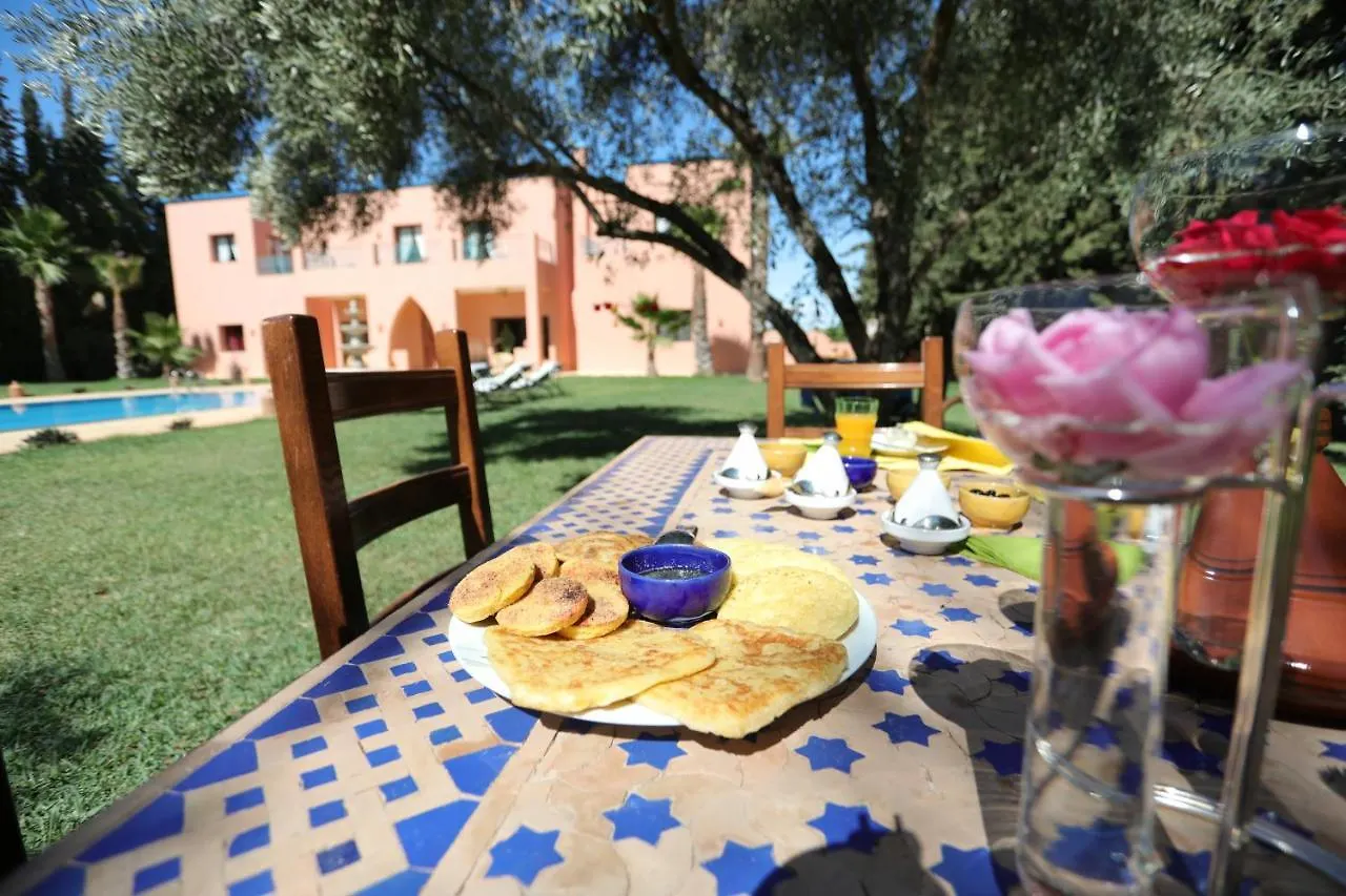 Hotel Tiguemine Sarah à Douar Akkara