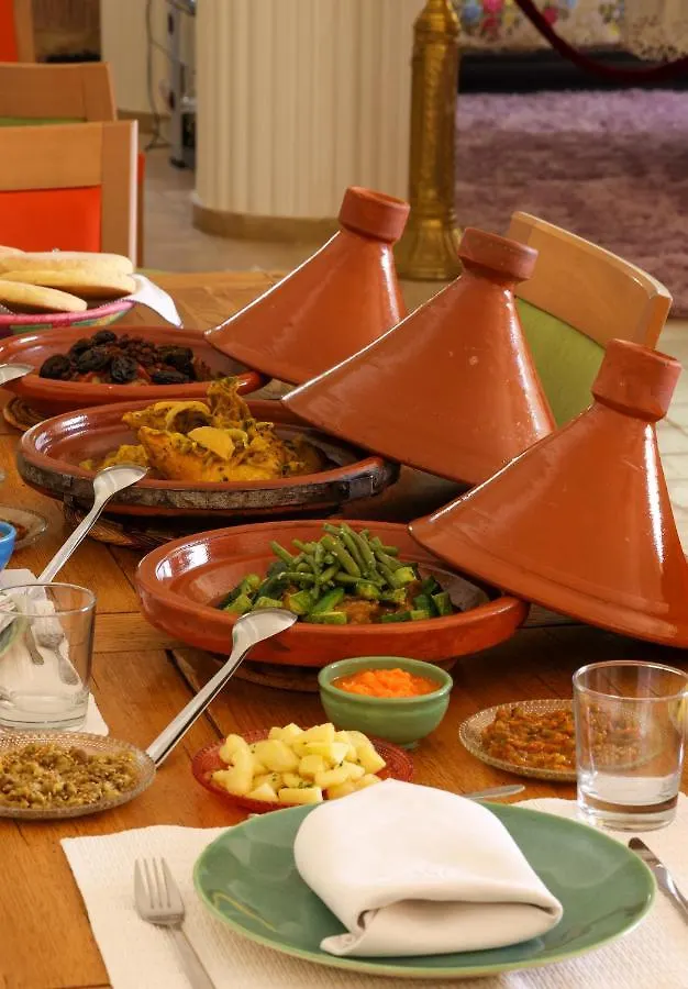 بيت ضيافة فندق Tiguemine Sarah Douar Akkara